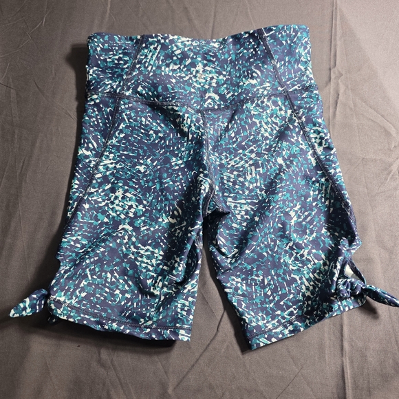 Old Navy Pants - Old Navy Women's Athletic Shorts - Blue and Green Pattern